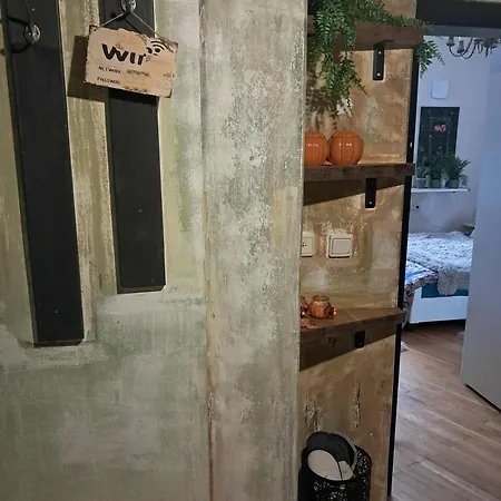 Baci Retreat, Roseart Apartman Ljubljana