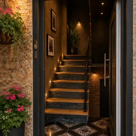 Baci Retreat, Roseart Apartman